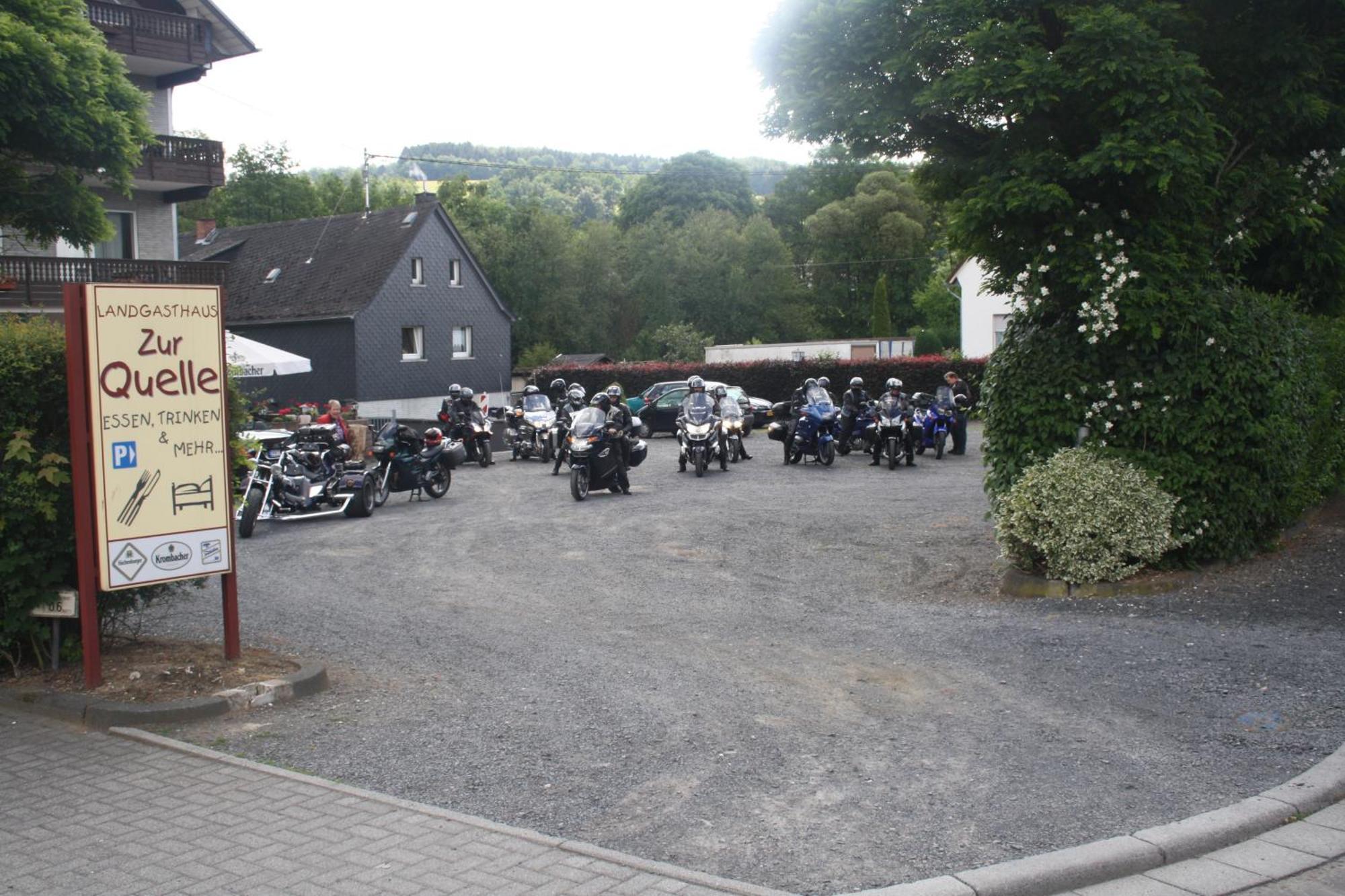 Gasthaus Zur Quelle Bad Marienberg Exterior foto