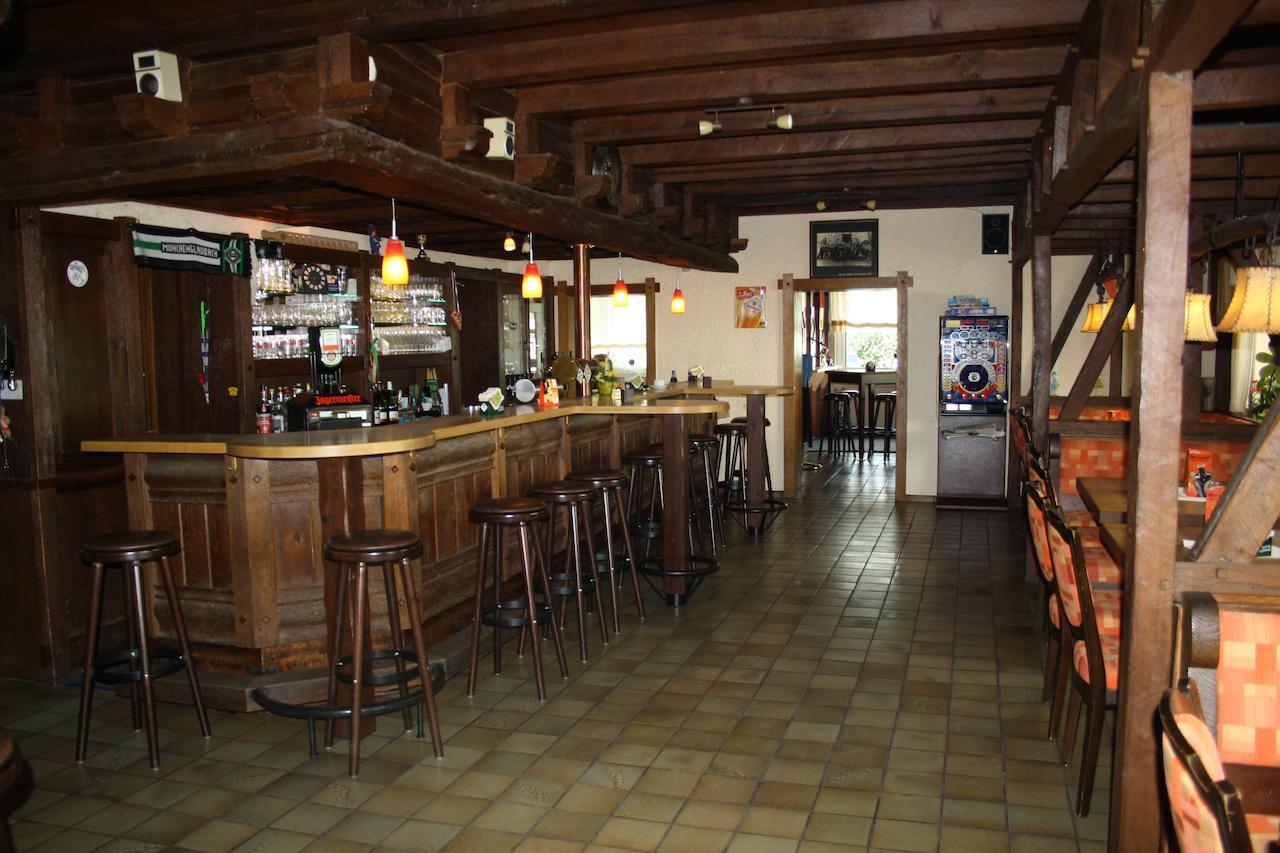 Gasthaus Zur Quelle Bad Marienberg Exterior foto