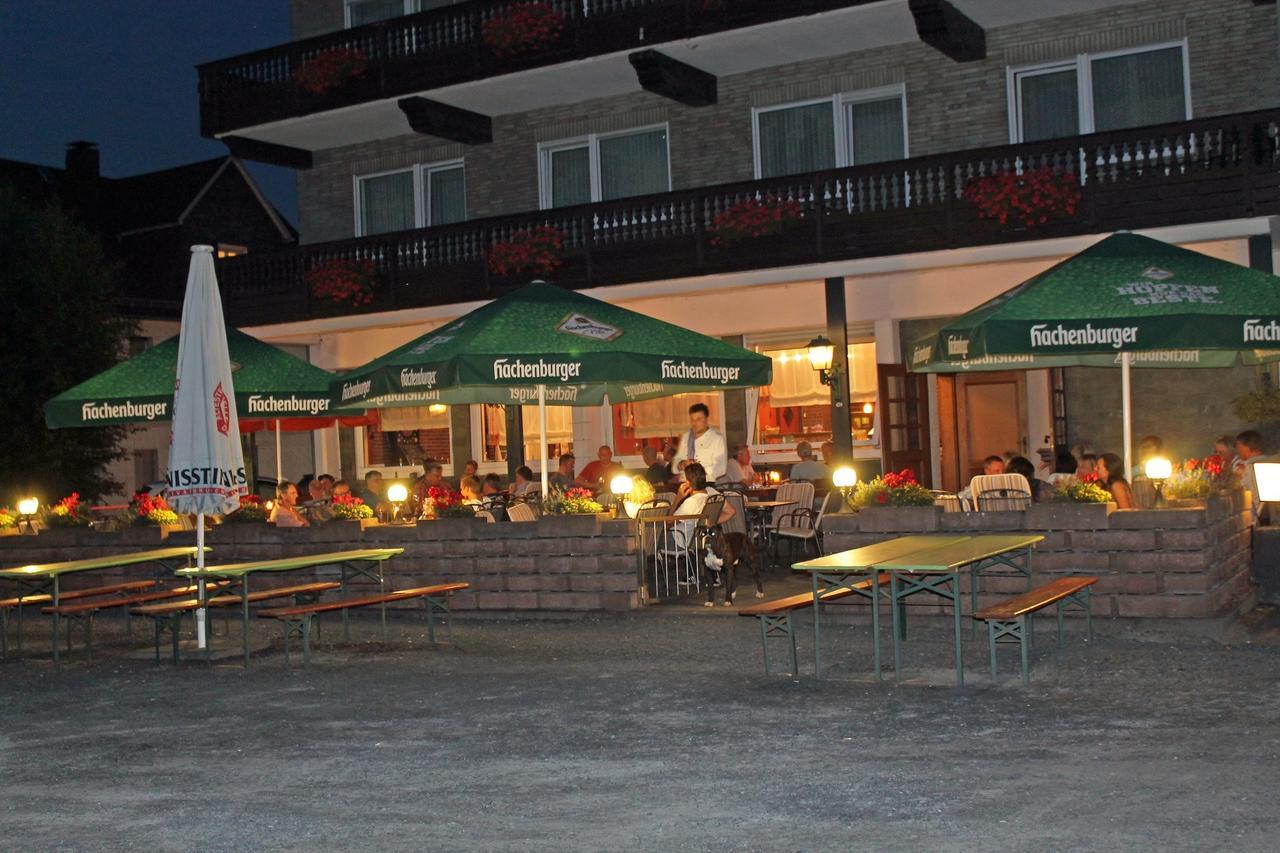 Gasthaus Zur Quelle Bad Marienberg Exterior foto